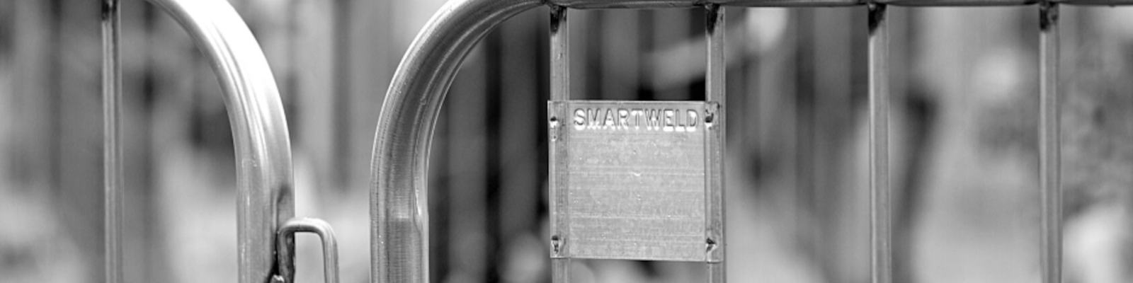 welded wire mesh fence